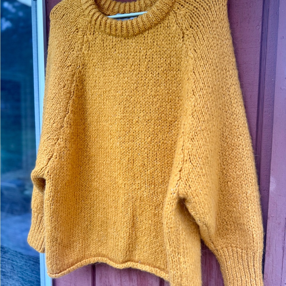 Zara Chunky Knit Sweater Golden Yellow Crewneck - Picture 6 of 11